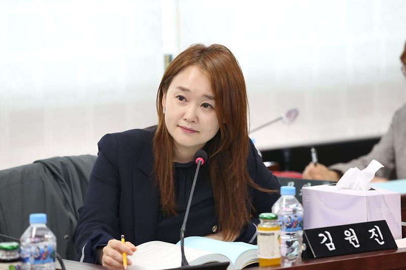 2024.04.16._제266회_제1차_환경경제위원회_(14).jpg 이미지