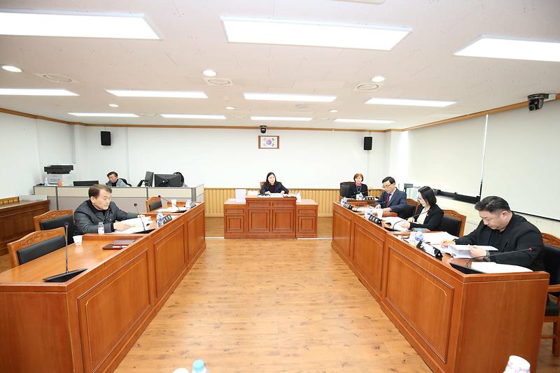 2025.04.04._제273회_제3차_복지도시위원회_(15).jpg 이미지