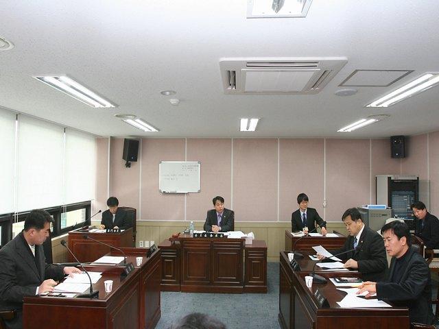 의회운영위원회_1.jpg 이미지