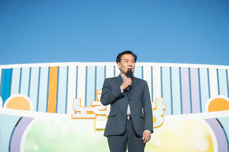 Young_2028.jpg 이미지