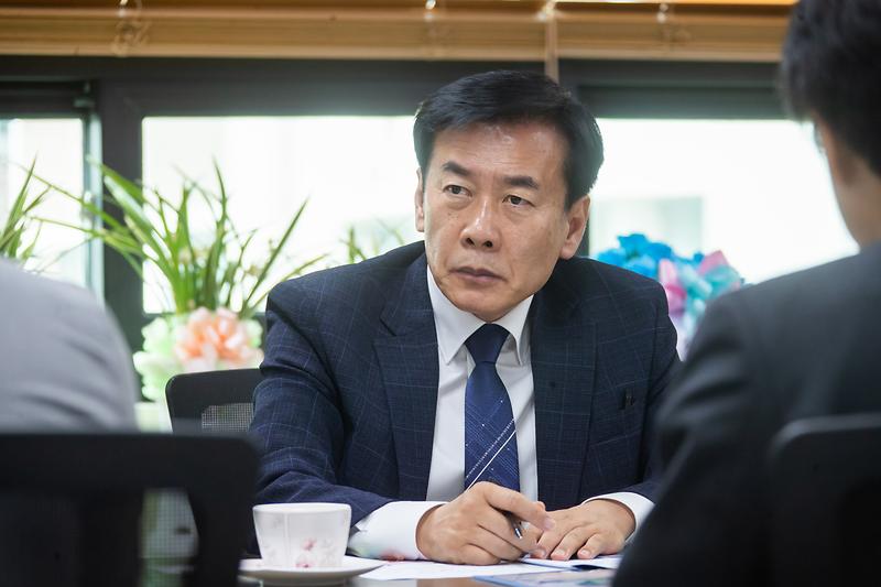 Young_2464.jpg 이미지