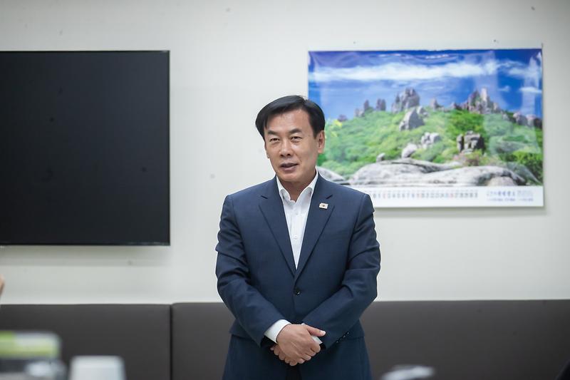 Young_9128.jpg 이미지
