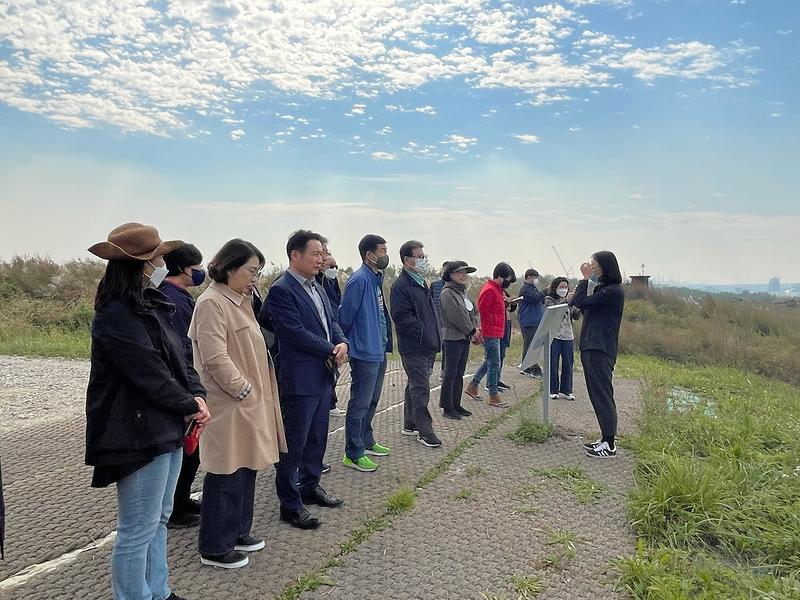 4가정1동,_수도권매립지_견학···‘환경·쓰레기_문제’_등_자치사업에_반영__(2).jpg 이미지