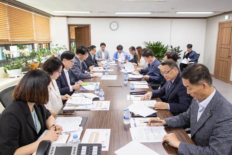1강범석_서구청장,_루원시티_주민들과_잇단_소통_행보_‘눈길’__(2)_.jpg 이미지